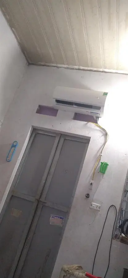 Khách hàng review Điều hòa Midea Inverter 9000 BTU MSAFA-10CRDN8 67