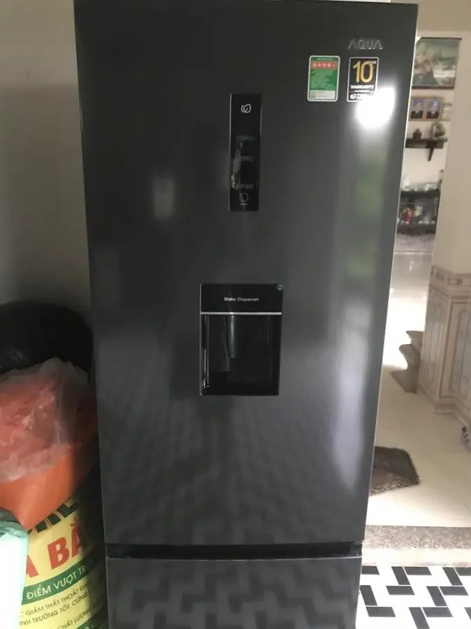 Khách hàng review Tủ lạnh Aqua Inverter 320 lít AQR-B399MA(WHB) 8