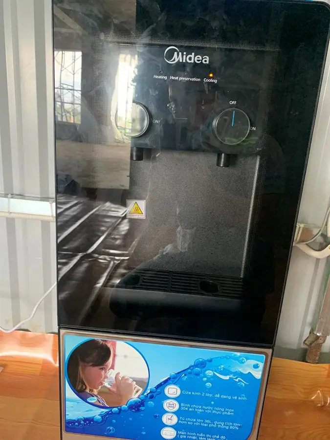 Khách hàng review Cây nước nóng lạnh Midea YD1518S-X 498W 10