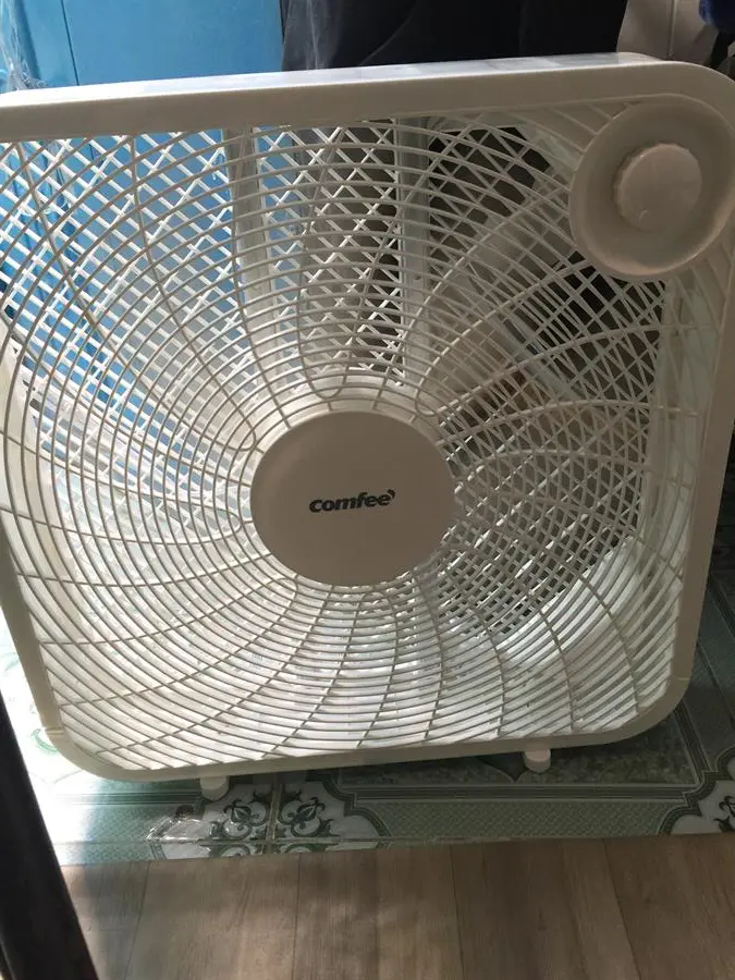 Khách hàng review Quạt hộp Comfee 5 cánh CF-BF5016VH 55W 2