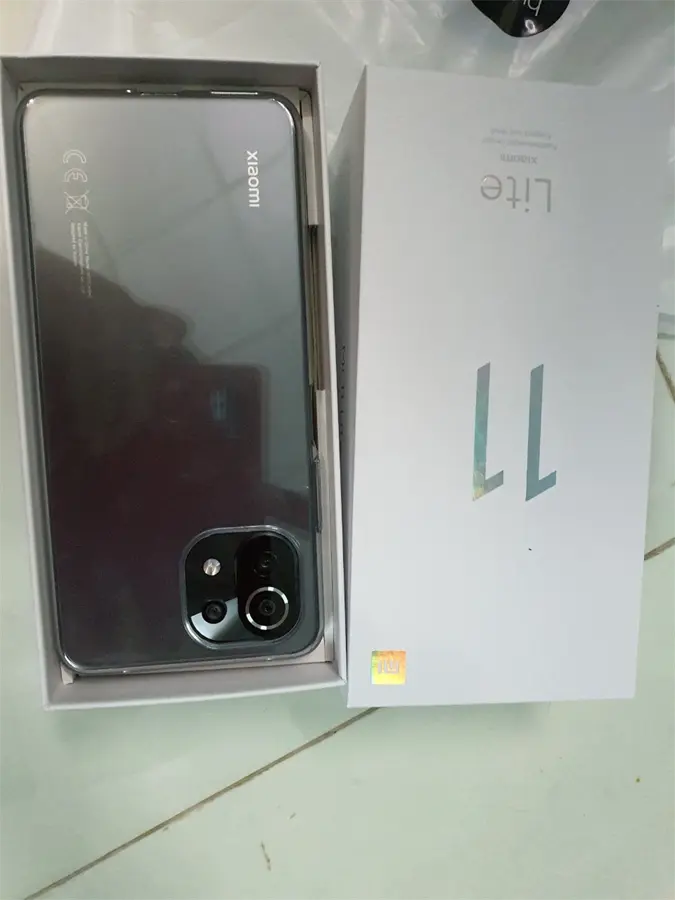 Khách hàng review Điện thoại Xiaomi Mi 11 Lite 68