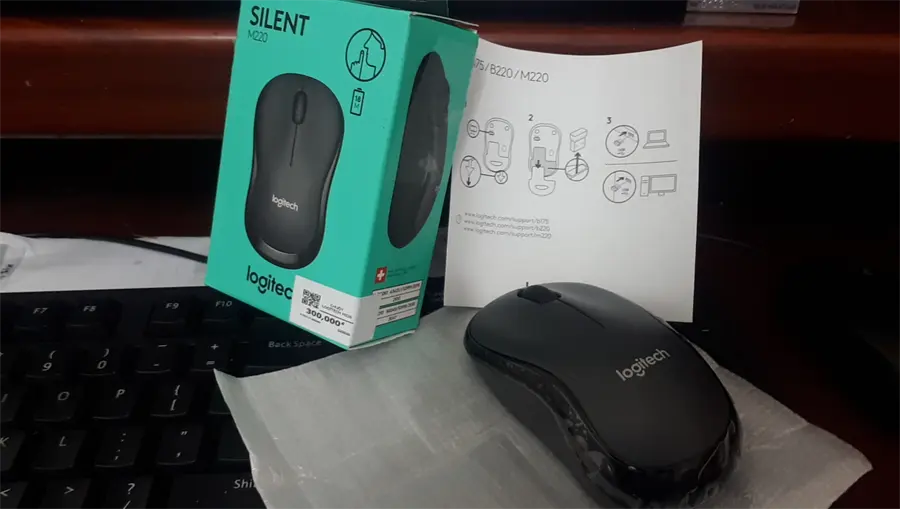 Khách hàng review Chuột Không dây Logitech Silent M220 18