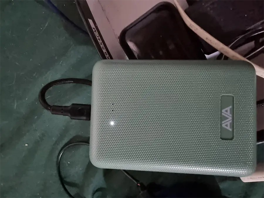Khách hàng review Pin sạc dự phòng Polymer 10.000mAh AVA PA W11 X 9
