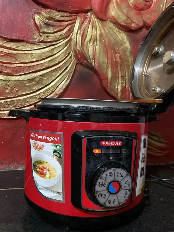 Khách hàng review Nồi áp suất điện Sunhouse SHD1755 5 lít 7