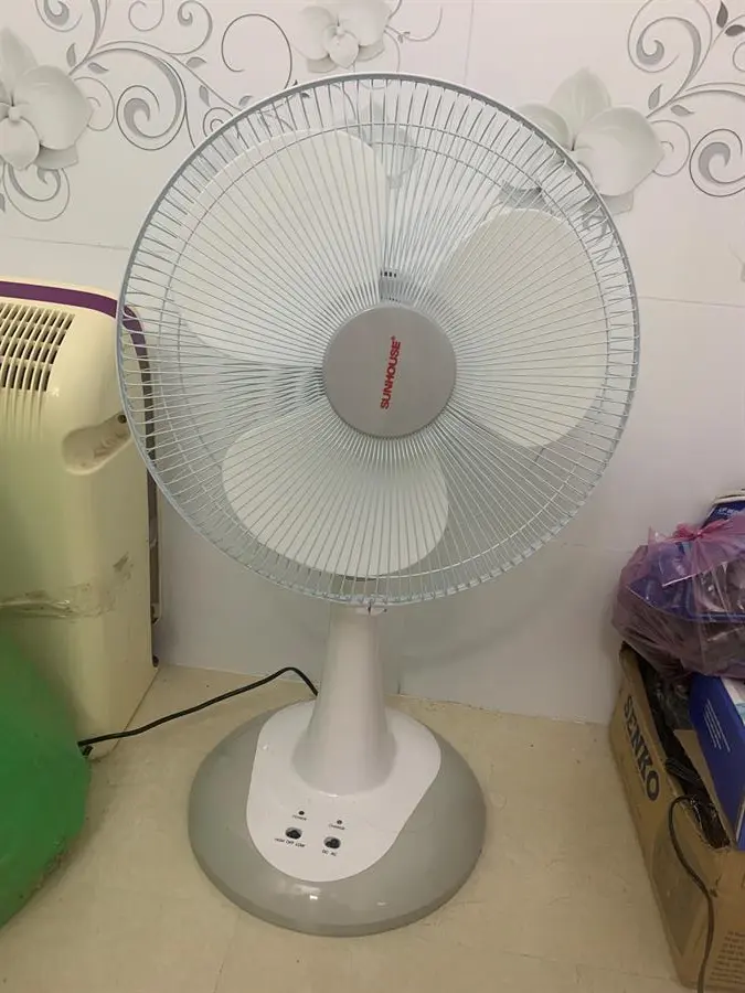 Khách hàng review Quạt sạc điện Sunhouse SH762 8