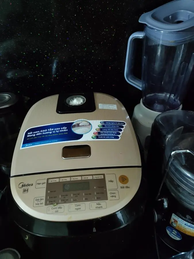 Khách hàng review Nồi cơm cao tần Midea 1.8 lít MB-HS5007 7