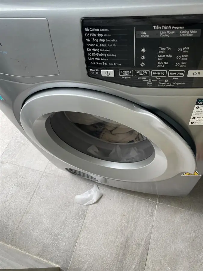 Khách hàng review Máy hút bụi dạng hộp Electrolux EC41-6CR 7