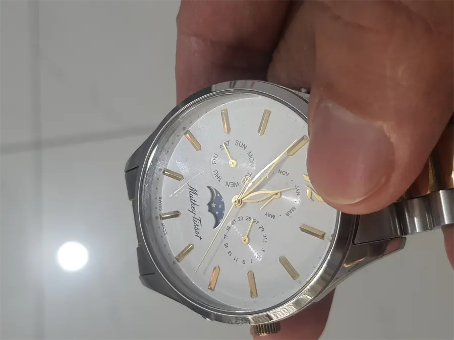 Khách hàng review Đồng hồ Nam Mathey Tissot H411BPI 2