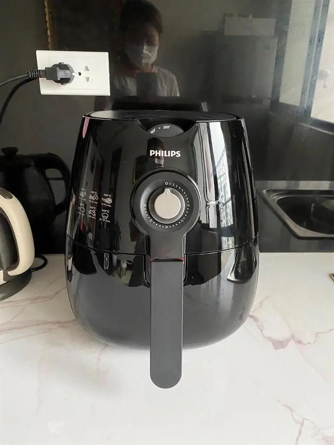 Khách hàng review Nồi chiên không dầu Philips HD9220/20 2.4 lít 5