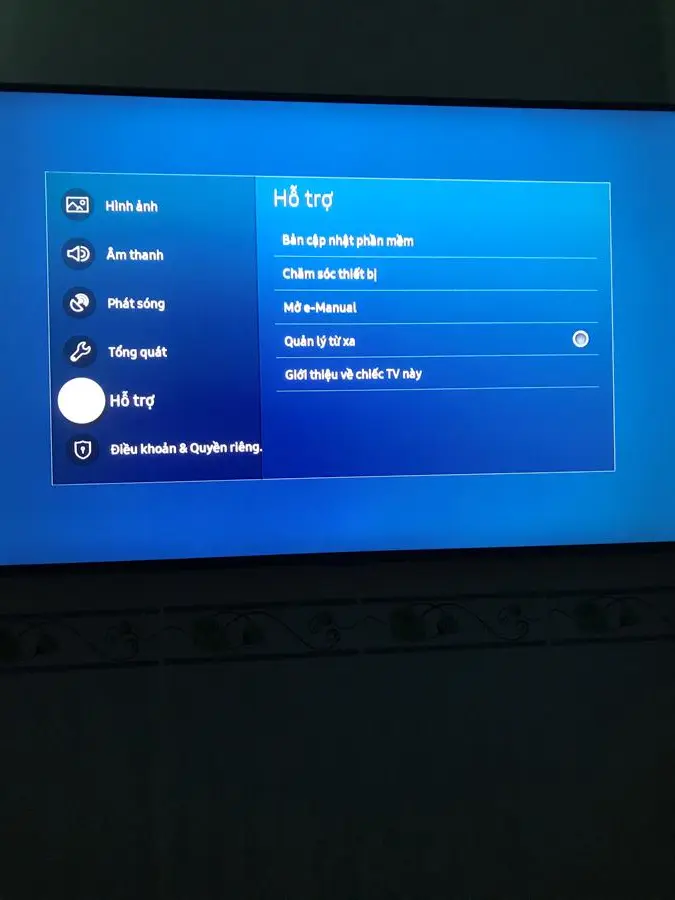 Khách hàng review Smart Tivi Samsung 4K Crystal UHD 43 inch UA43TU8100 1