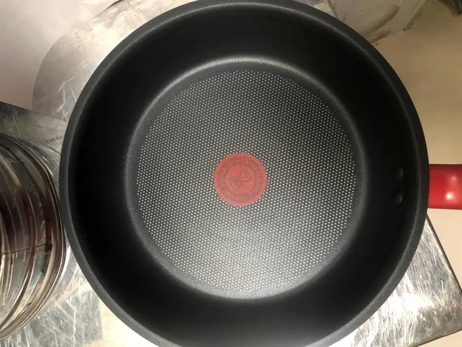 Khách hàng review Chảo nhôm chống dính đáy từ 24 cm Tefal So Chef G1350495 1