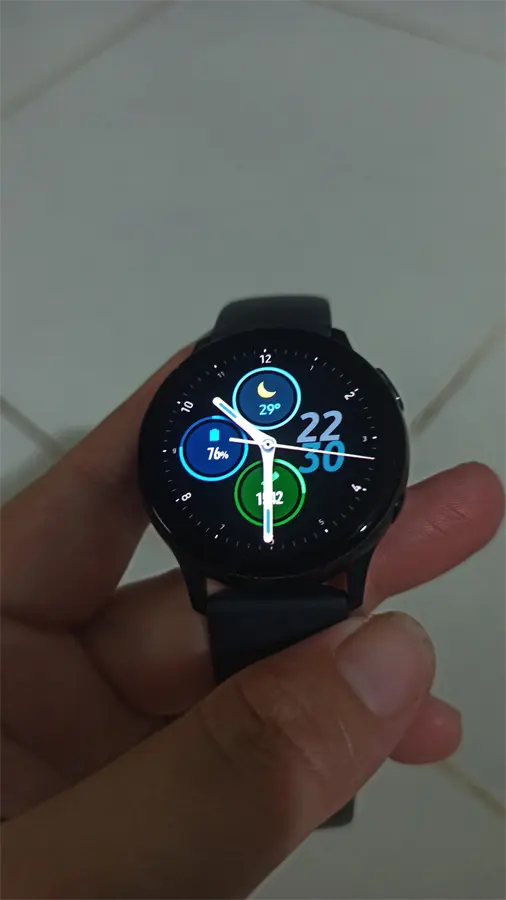 Khách hàng review Đồng hồ thông minh Samsung Galaxy Watch Active 2 40mm Đen 2