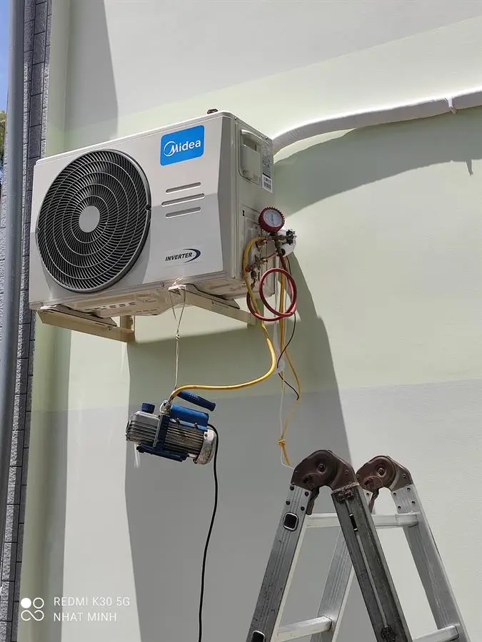 Khách hàng review Máy lạnh 2 chiều Midea inverter 1 HP MSMTII-10HRFN8 7