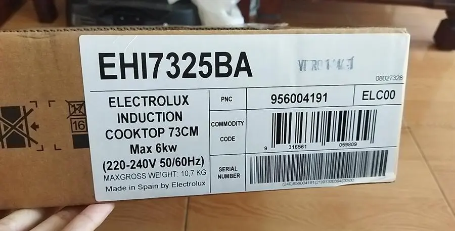 Khách hàng review Bếp từ đôi lắp âm Electrolux EHI7325BA 1