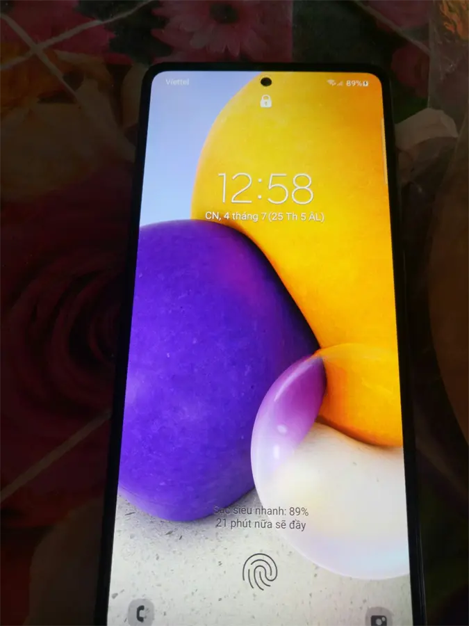 Khách hàng review Điện thoại Samsung Galaxy A72 7
