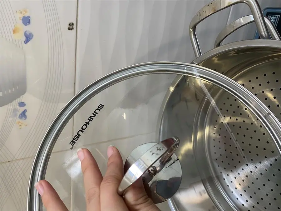 Khách hàng review Bộ nồi xửng inox 5 đáy nắp kính 24 cm Sunhouse SSP25124 2