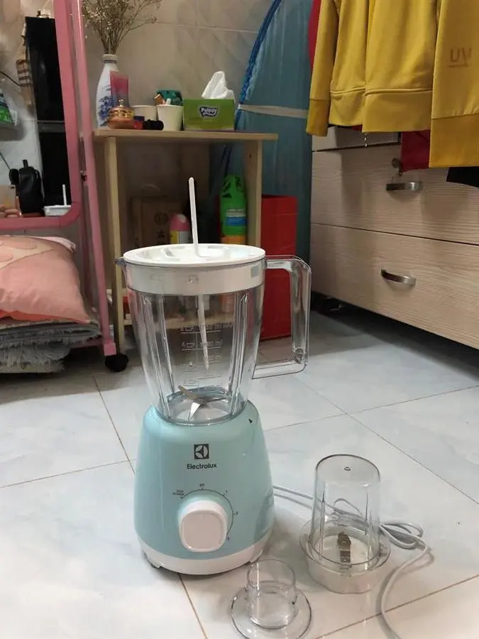hách hàng review Máy xay sinh tố đa năng Electrolux EBR3416 6