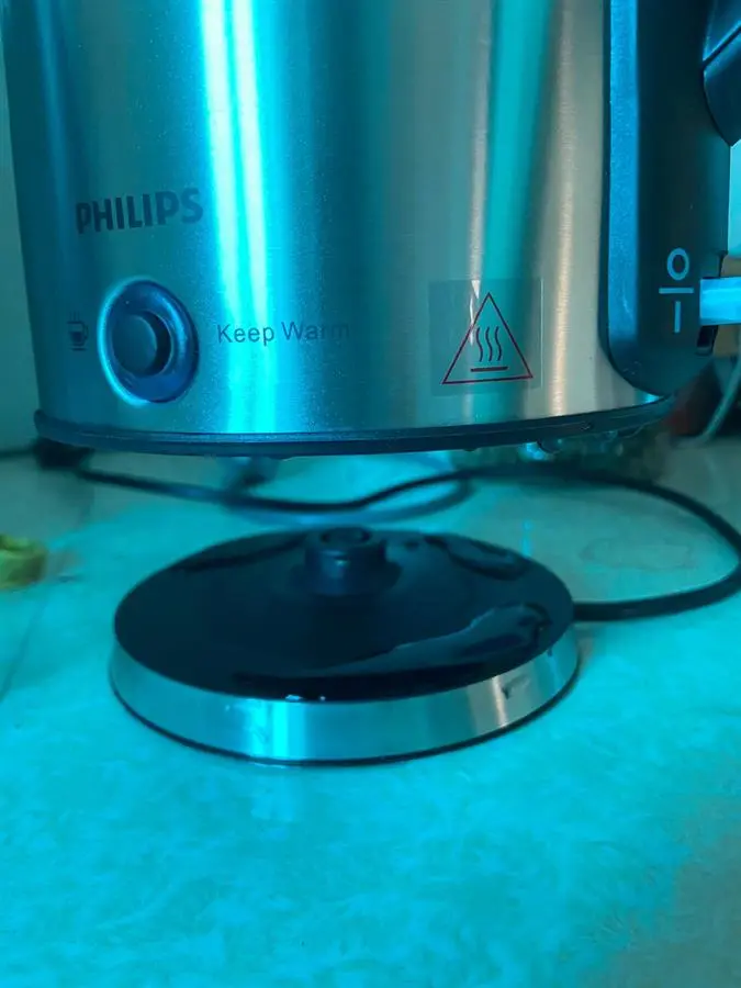 Khách hàng review Bình đun siêu tốc Philips 1.7 lít HD9316 4