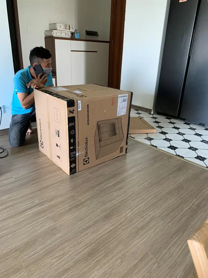 Khách hàng review Máy rửa chén mini Electrolux ESF6010BW 50