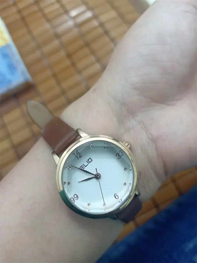 Khách hàng review Đồng hồ ELIO Nắng Xuân 29 mm Nữ EL039-01 3