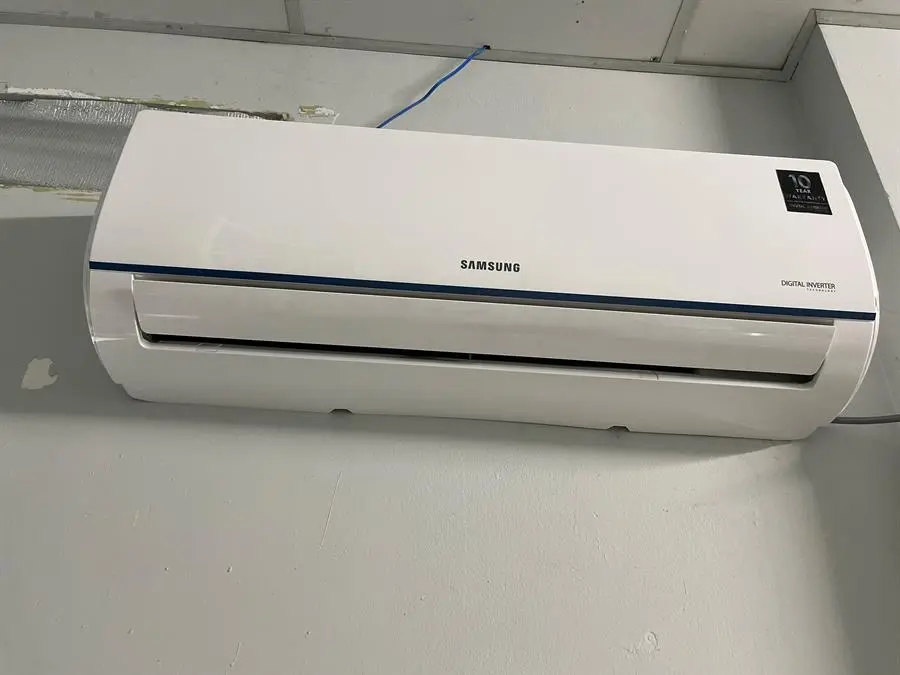 Khách hàng review Máy lạnh Samsung Inverter 1 HP AR09TYHQASINSV 100