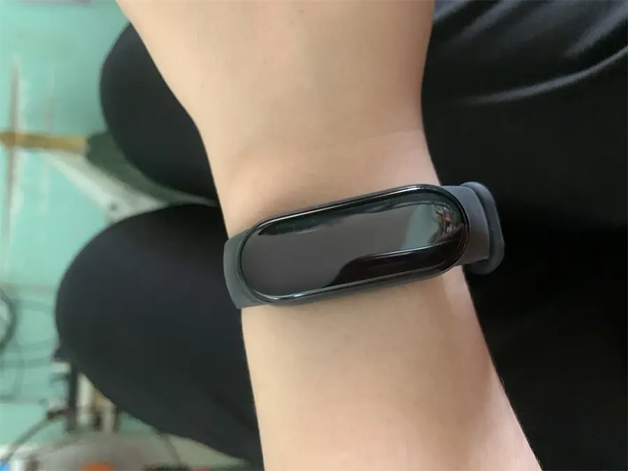 Khách hàng review Vòng đeo tay thông minh Mi Band 6 Đen 56