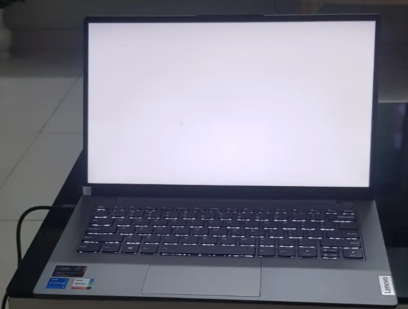 Khách hàng review Laptop Lenovo ThinkBook 14s G2 ITL i5 1135G7/8GB/512GB/Win10 (20VA000NVN) 2