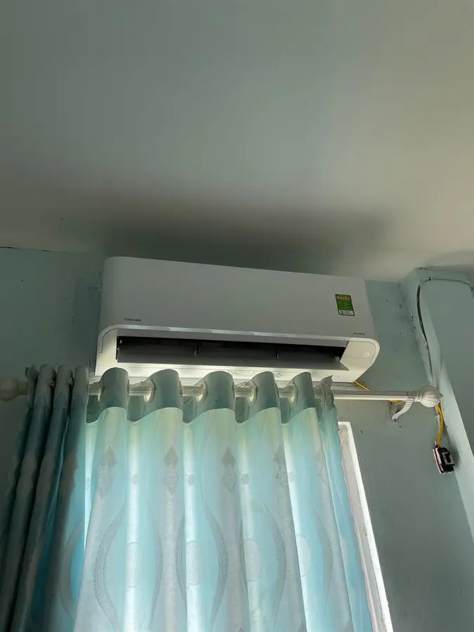 Khách hàng review Máy lạnh Toshiba Inverter 1.5 HP RAS-H13C3KCVG-V 3