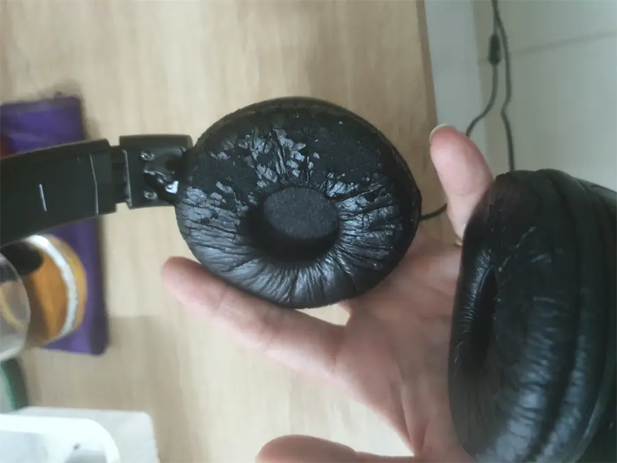 Khách hàng review Tai nghe chụp tai Sony MDR-ZX110AP 7