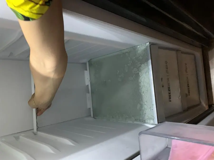 Khách hàng review Tủ lạnh Aqua Inverter 541 lít Side By Side AQR-S541XA(BL) 6