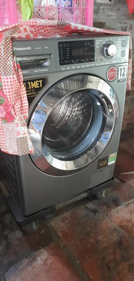 Khách hàng review Máy giặt Panasonic Inverter 9 Kg NA-V90FX1LVT 27