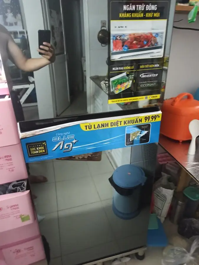 Khách hàng review Tủ lạnh Panasonic Inverter 268 lít NR-TV301VGMV 42