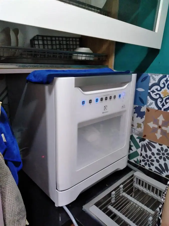 Khách hàng review Máy rửa chén mini Electrolux ESF6010BW 47