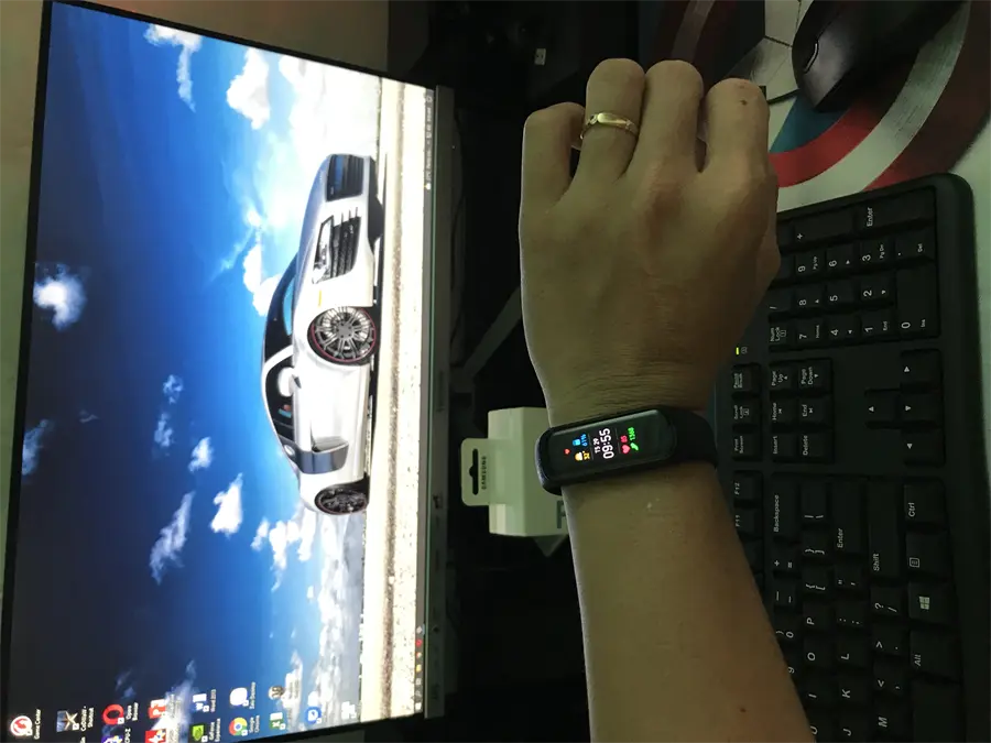 Khách hàng review Vòng tay thông minh Samsung Galaxy Fit2 Đen 16