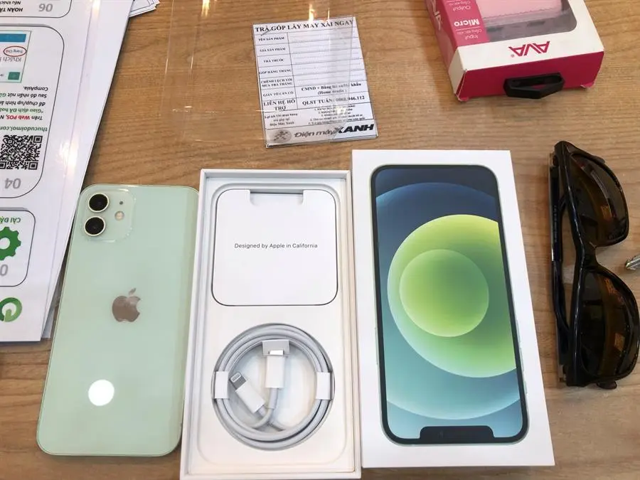 Khách hàng review Điện thoại iPhone 12 64GB 25