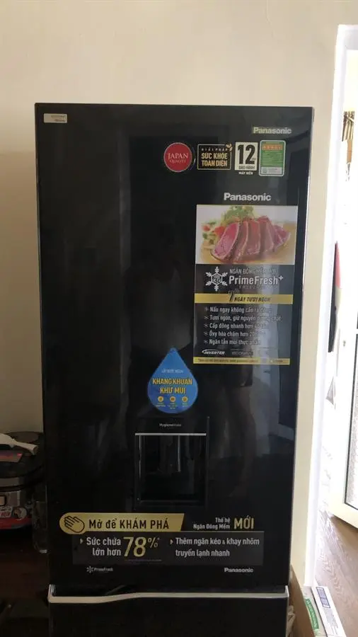 Khách hàng review Tủ lạnh Panasonic Inverter 322 lít NR-BC360WKVN 23