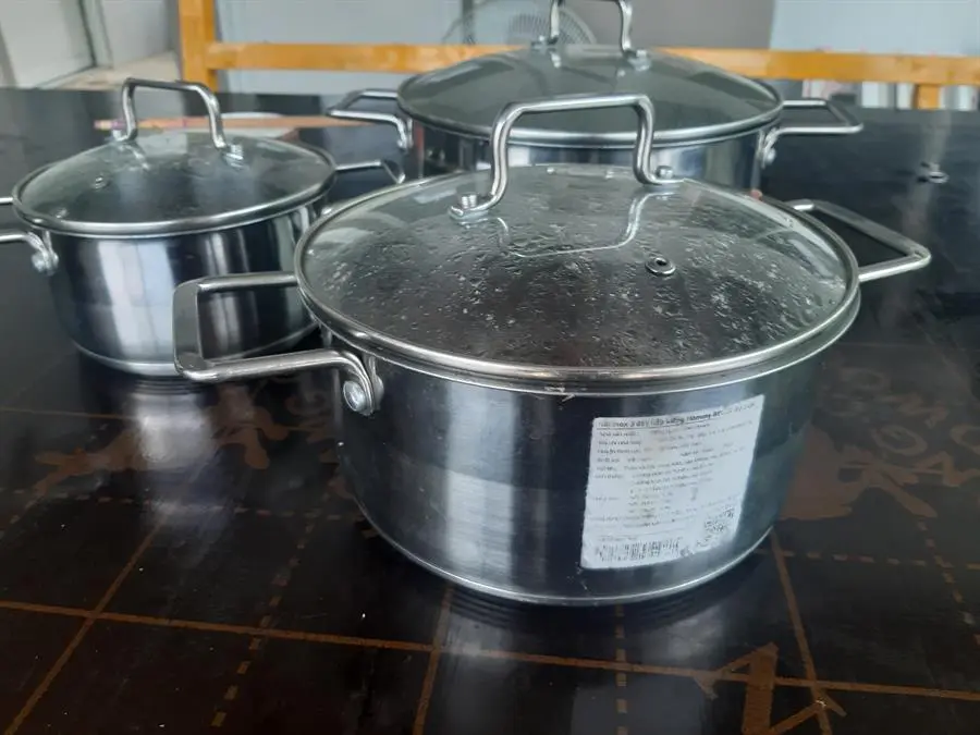 Khách hàng review Bộ 3 nồi inox 3 đáy nắp kính Hommy BE005 5
