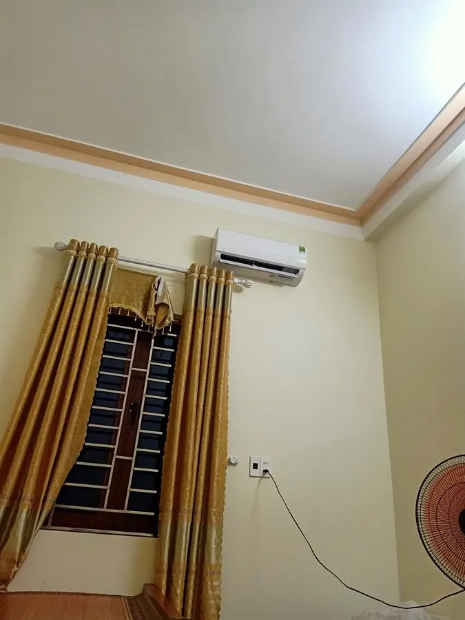 Khách hàng review Điều hòa Midea Inverter 9000 BTU MSAFA-10CRDN8 65