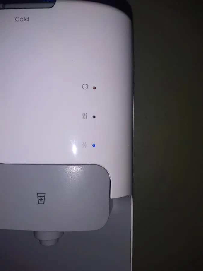 Khách hàng review Cây nước nóng lạnh Electrolux EQACF01TXWV 570W 3