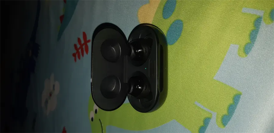 Khách hàng review Tai nghe Bluetooth True Wireless Samsung Galaxy Buds  R175 13