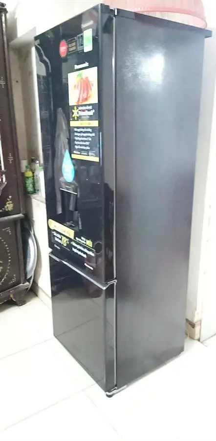 Khách hàng review Tủ lạnh Panasonic Inverter 322 lít NR-BC360WKVN 15