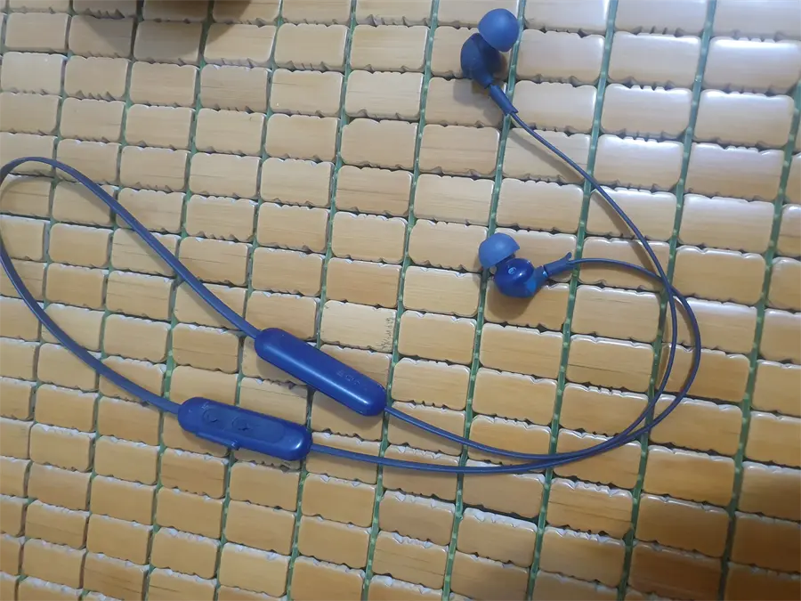 Khách hàng review Tai nghe EP Bluetooth Sony WI-XB400 2