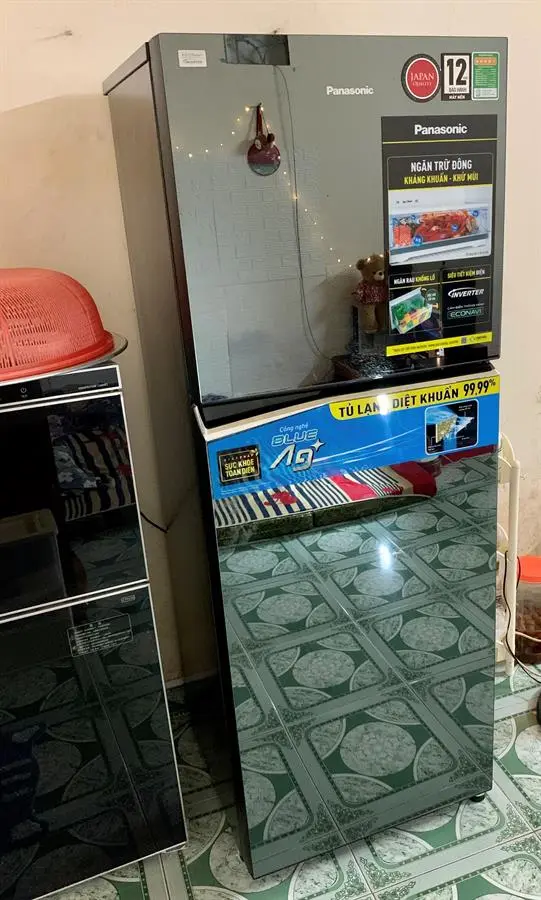 Khách hàng review Tủ lạnh Panasonic Inverter 306 lít NR-TV341VGMV 27