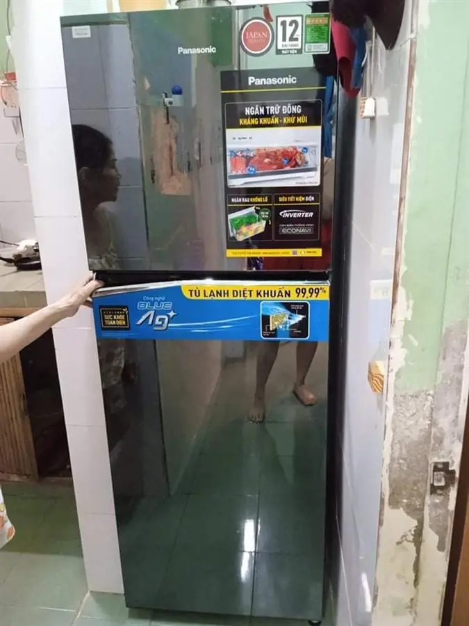 Khách hàng review Tủ lạnh Panasonic Inverter 306 lít NR-TV341VGMV 25