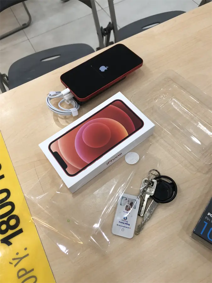 Khách hàng review Điện thoại iPhone 12 64GB 24