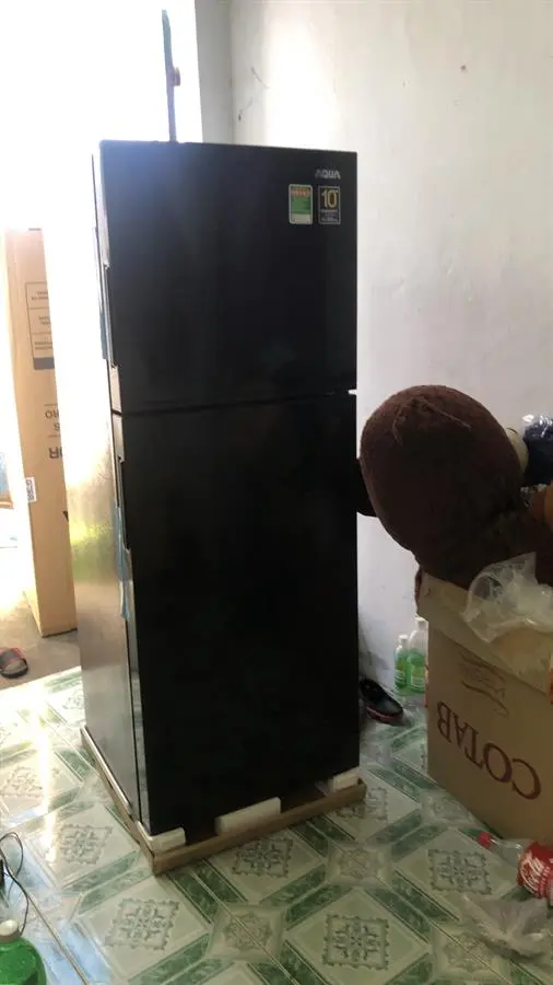 Khách hàng review Tủ lạnh Aqua Inverter 211 lít AQR-T238FA(FB) 8