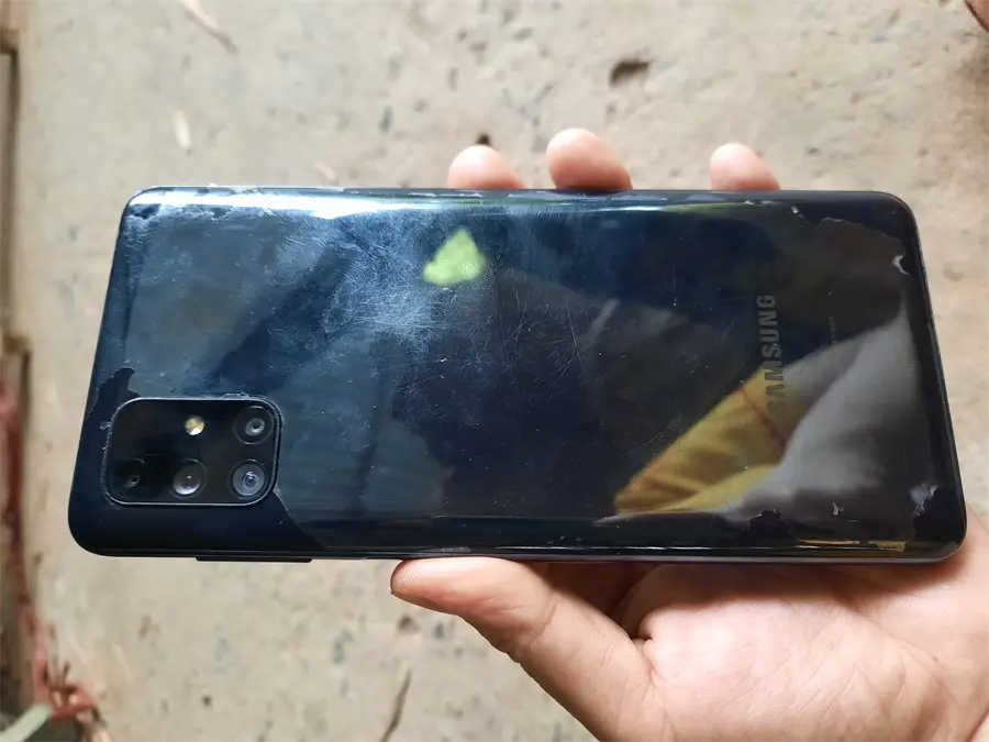 Khách hàng review Điện thoại Samsung Galaxy M51 21