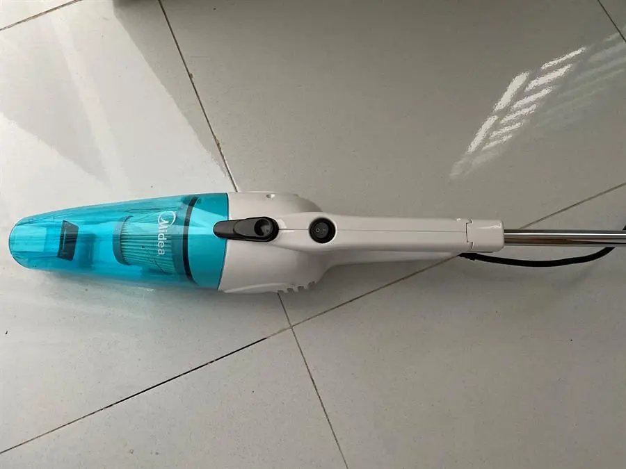 Khách hàng review Máy hút bụi cầm tay Midea MVC-SC861B 24