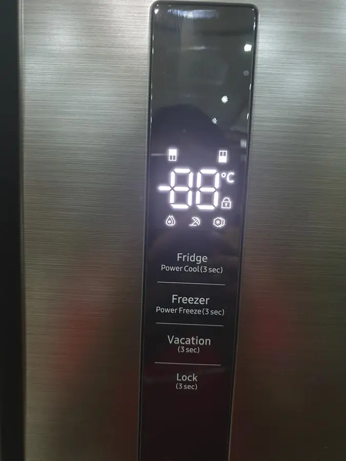 Khách hàng review Tủ lạnh Samsung Inverter 488 lít Multi Door RF48A4000B4/SV 28