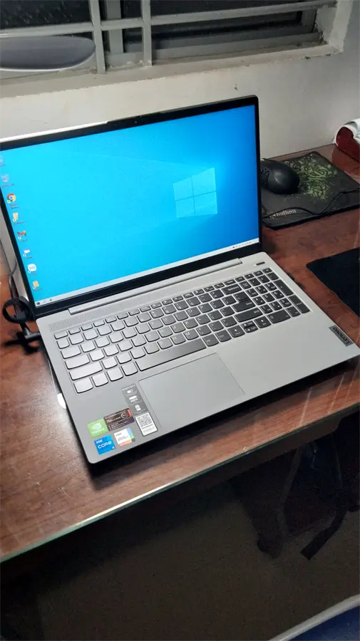 Khách hàng review Laptop Lenovo Ideapad 5 15ITL05 i5 1135G7/8GB/512GB/2GB MX450/Win10 (82FG00P5VN) 4